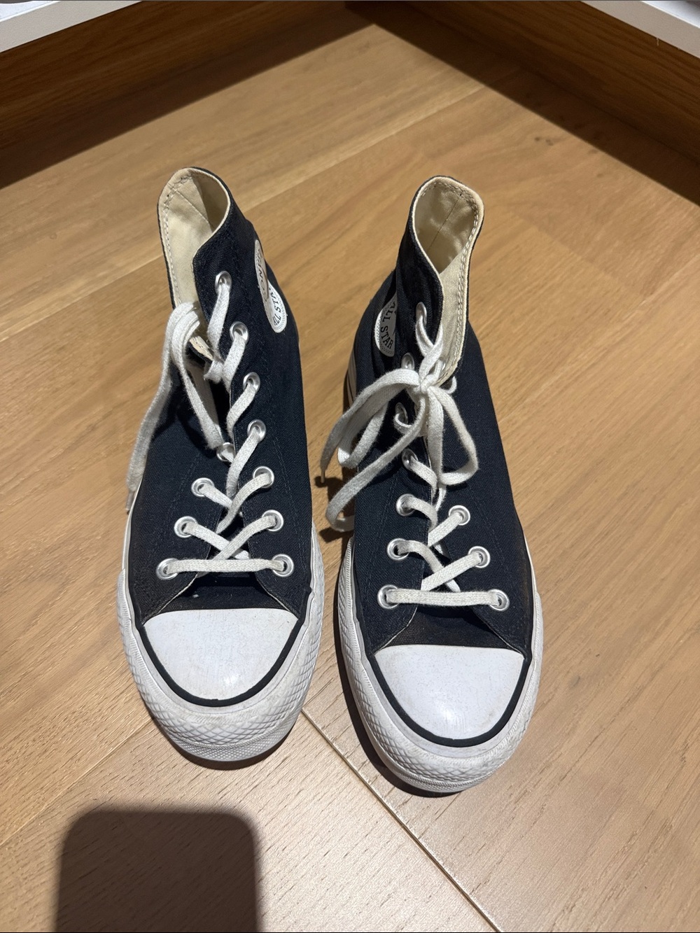 platform Converse Black and White High-Top Sneakers